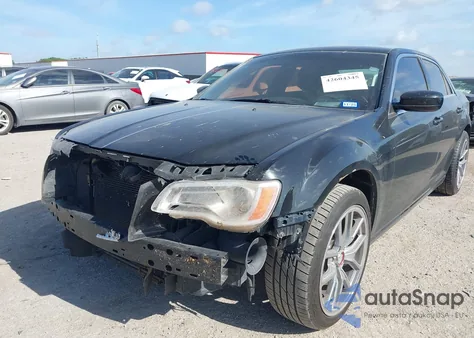 2012 Chrysler 300 из США, поврежденный, VIN 2C3CCAAG8CH116640